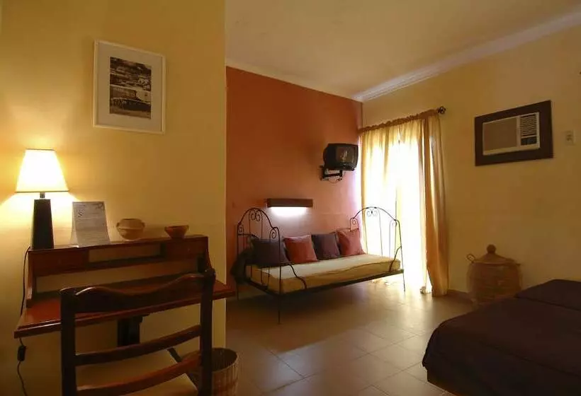 Fotos del hotel Hôtel De La Poste:  25