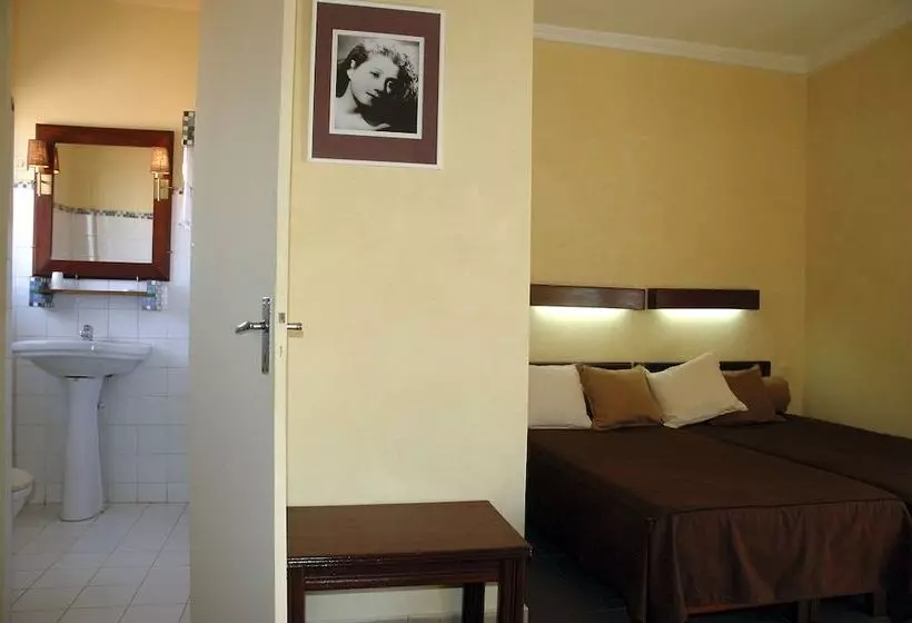 Fotos del hotel Hôtel De La Poste:  22