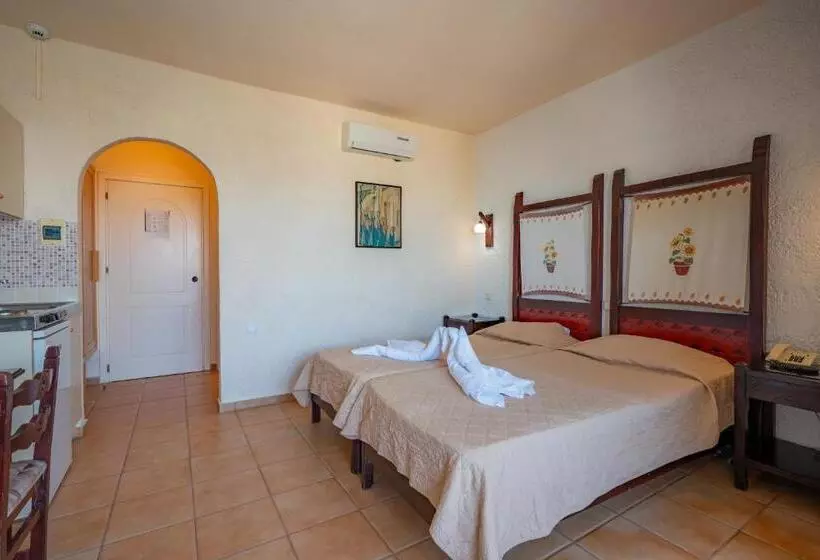 Fotos del hotel Lefkoniko Bay:  23