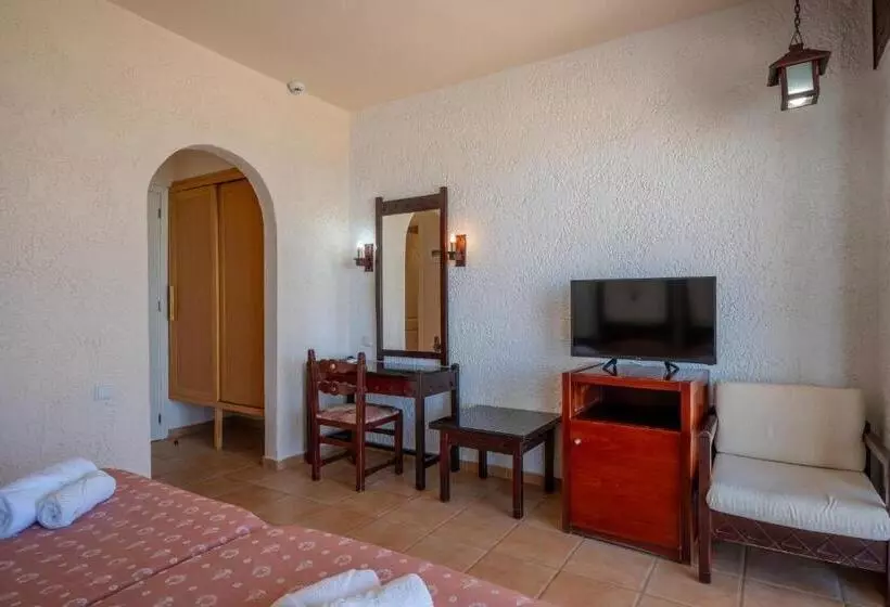 Fotos del hotel Lefkoniko Bay:  15