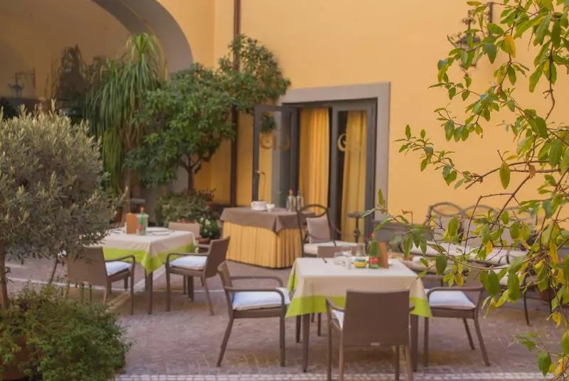 Fotos del hotel Le Cheminee Business:  17