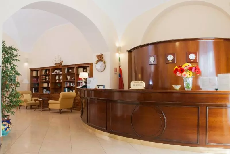 Fotos del hotel Le Cheminee Business:  9