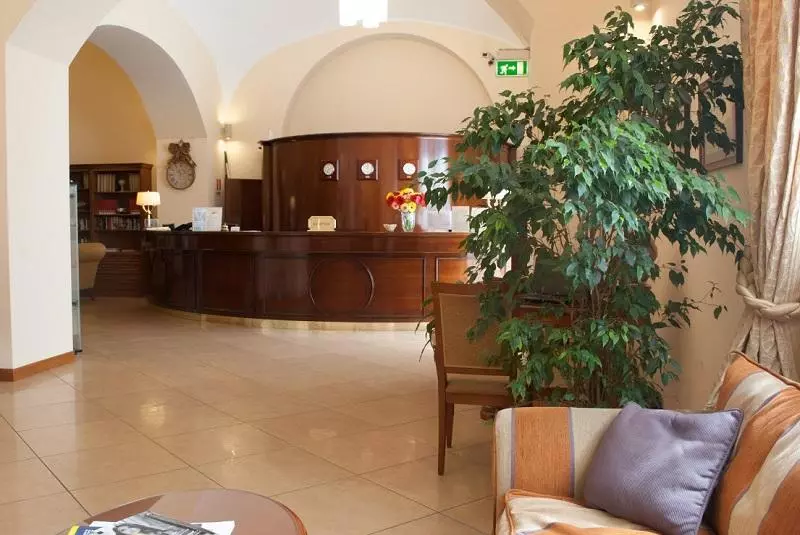 Fotos del hotel Le Cheminee Business:  18