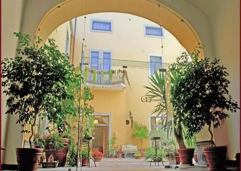 Fotos del hotel Le Cheminee Business:  24