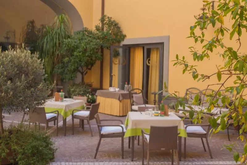 Fotos del hotel Le Cheminee Business:  21