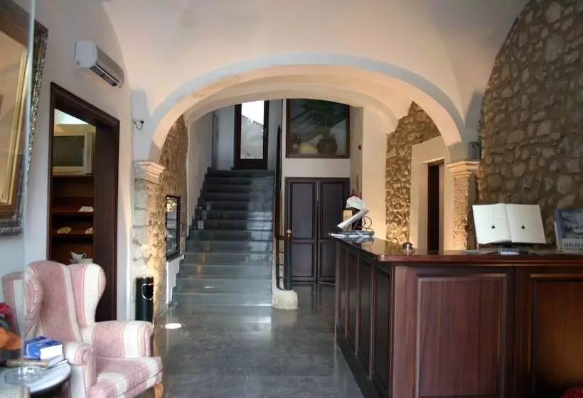 Fotos del hotel Comte Tallaferro:  2