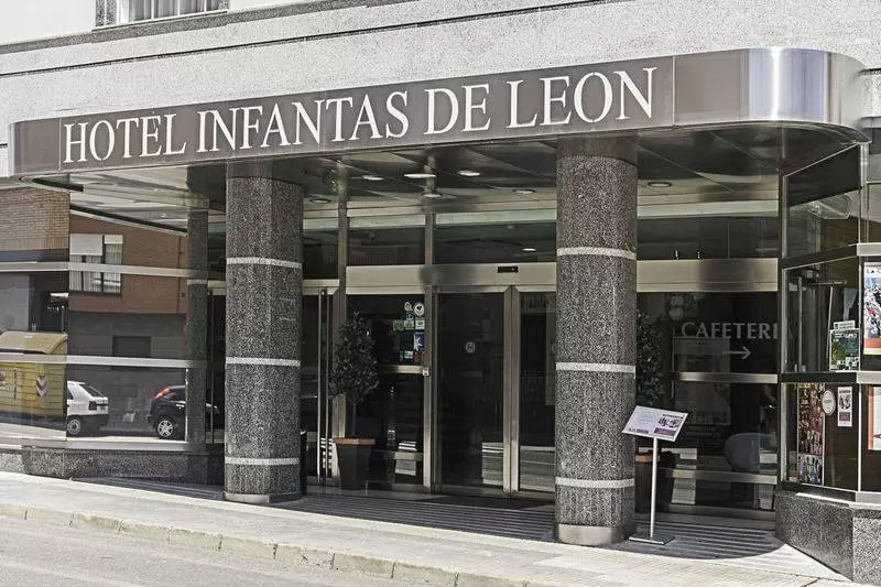 Fotos del hotel Fc Infantas De León:  15