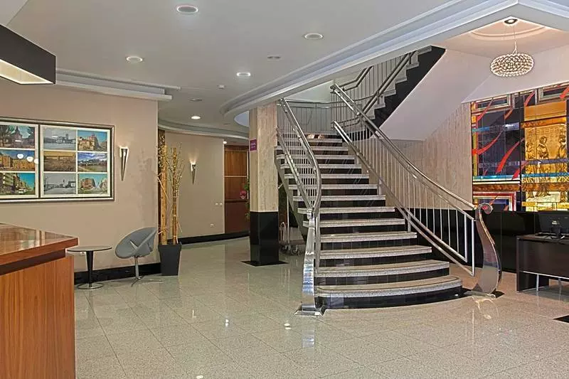 Fotos del hotel Fc Infantas De León:  2