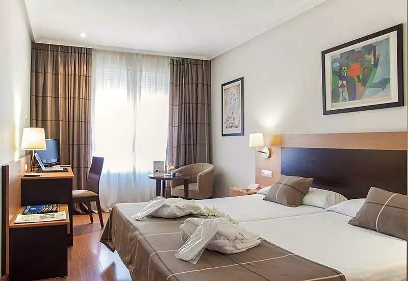 Fotos del hotel Fc Infantas De León:  24