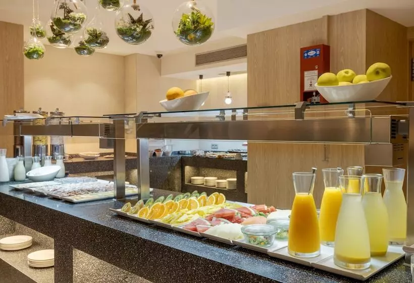 Fotos del hotel Ilunion Auditori:  12