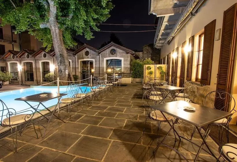 Fotos del hotel Albergo Le Due Corti:  8