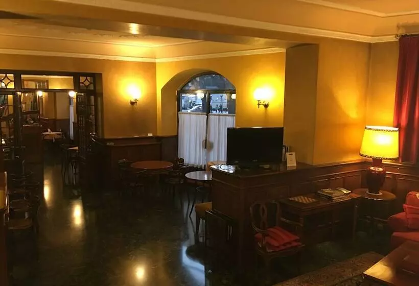 Fotos del hotel Albergo Le Due Corti:  16