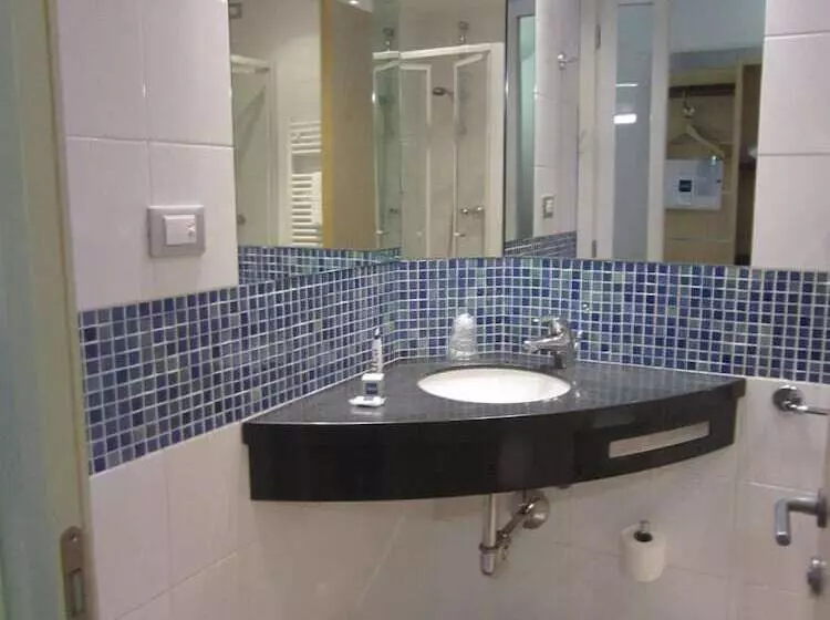 Fotos del hotel Ih S Milano Gioia:  11