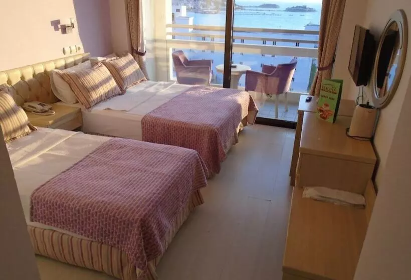 Fotos del hotel Esat Otel:  9