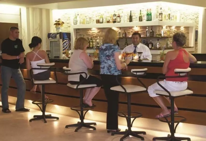 Fotos del hotel Esat Otel:  6