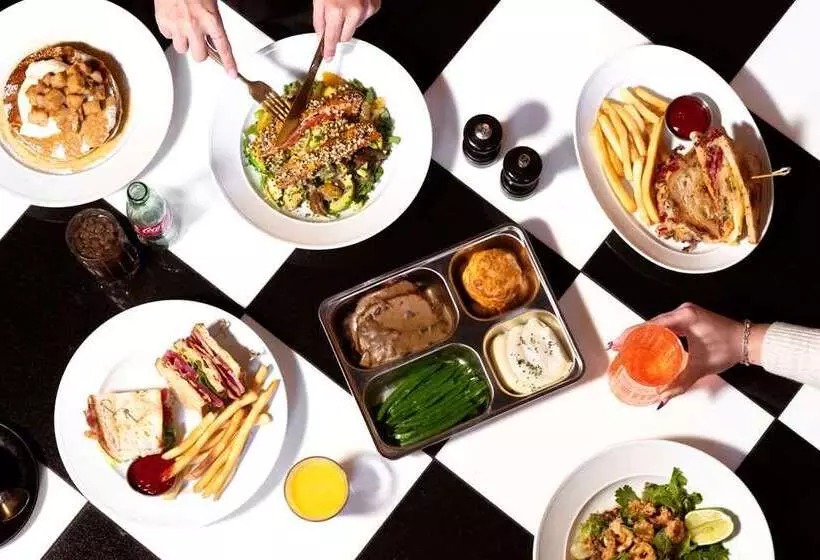 Fotos del hotel Martinique New York On Broadway, Curio Collection By Hilton:  6