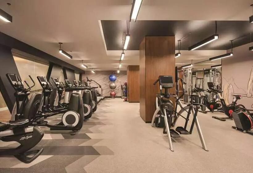 Fotos del hotel Martinique New York On Broadway, Curio Collection By Hilton:  4