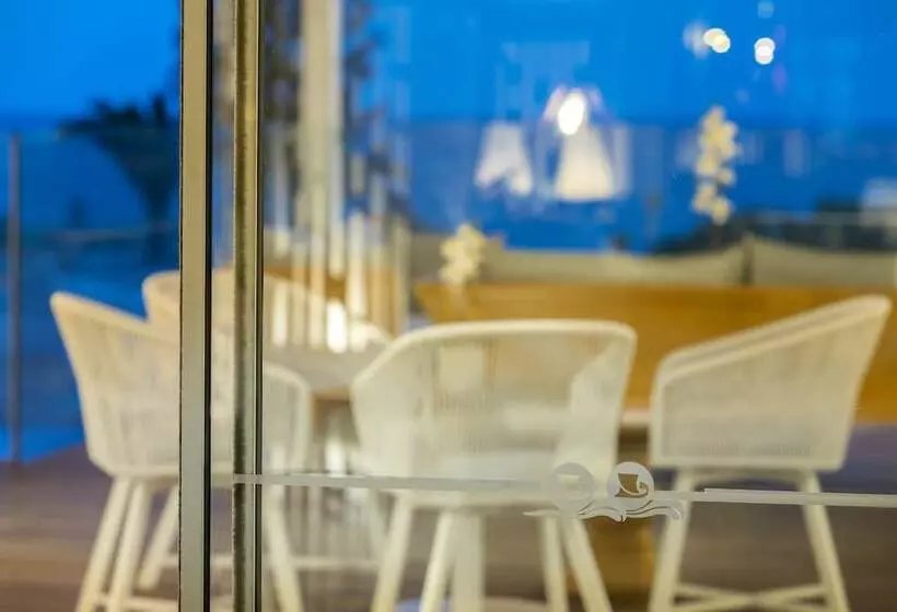 Fotos del hotel Odessa Beach:  4