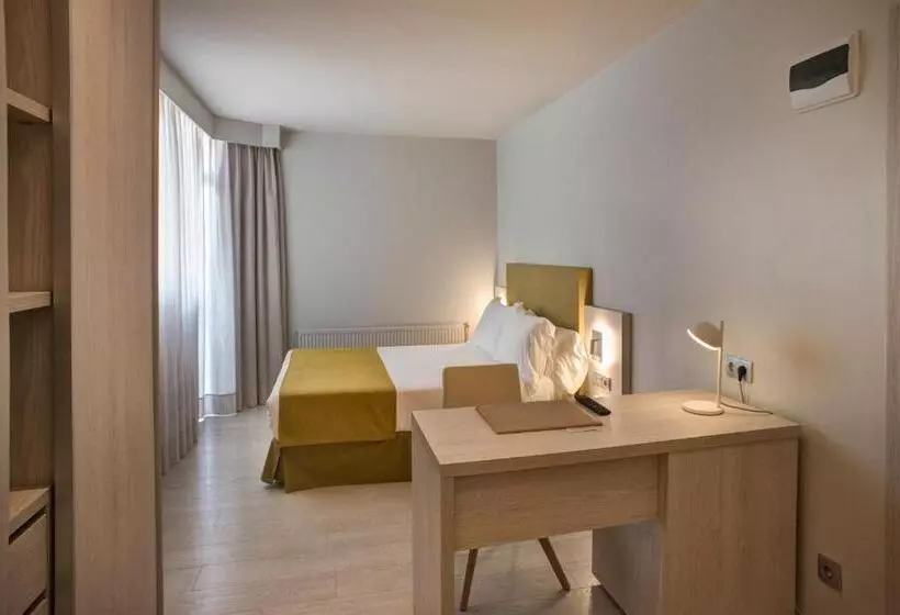 Fotos del hotel Mediterraneo:  2