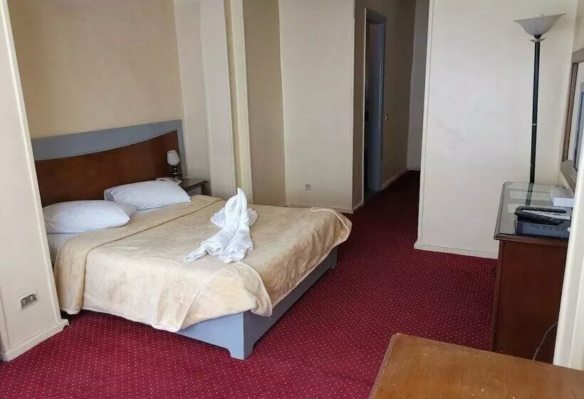 Fotos del hotel Caroline Crillon:  16