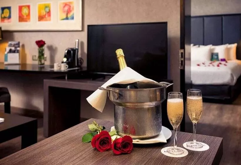 Fotos del hotel Mercure Santiago Centro:  4