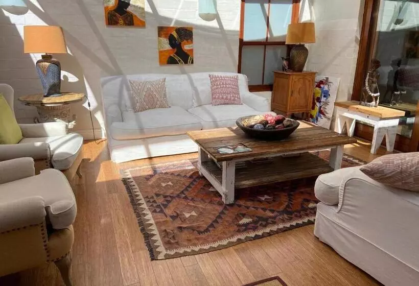 Fotos del hotel Summit Place Guesthouse:  2