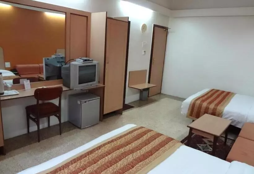 Fotos del hotel Chateau Windsor Hotel - Marine Drive:  8