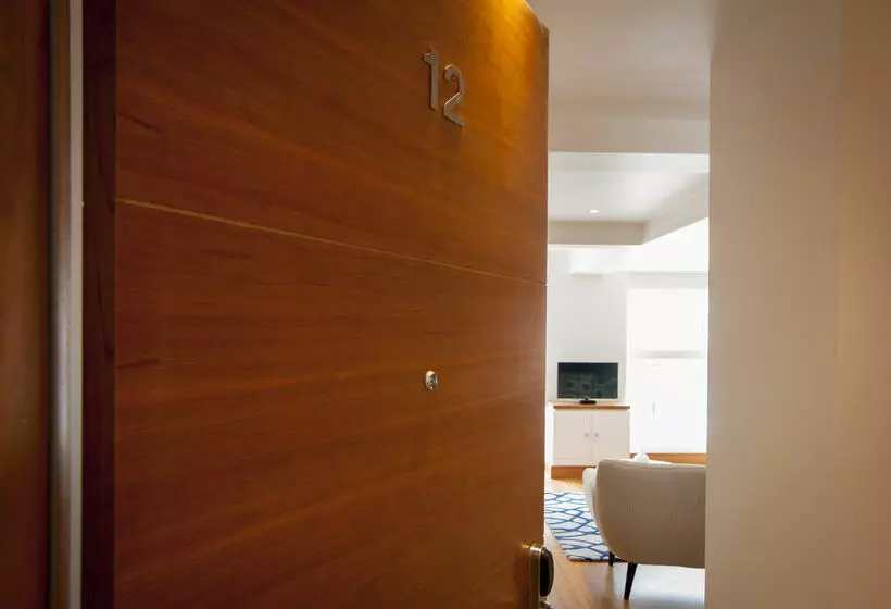 Fotos del hotel Native Tower Hill:  16