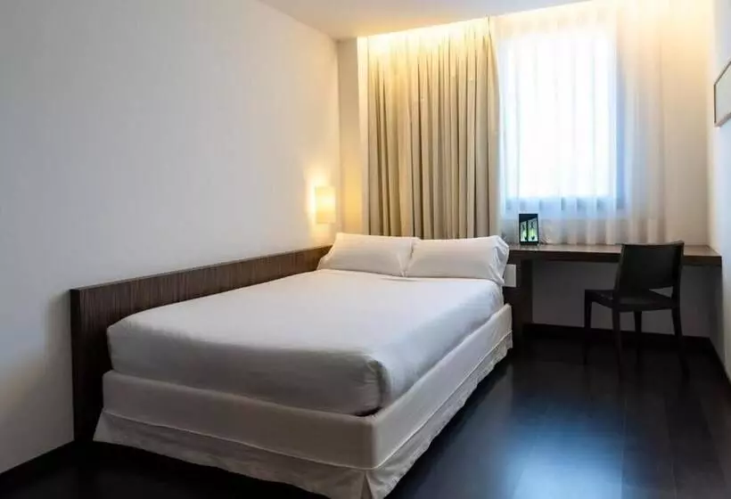 Fotos del hotel Eth Rioja:  18