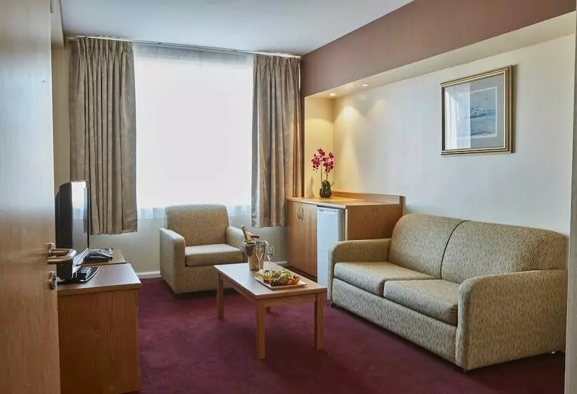 Fotos del hotel Future Inn Cardiff Bay:  13