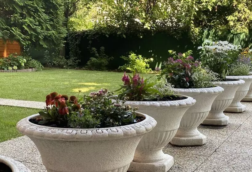 Fotos del hotel Garten- Und Kunsthotel Gabriel City:  13