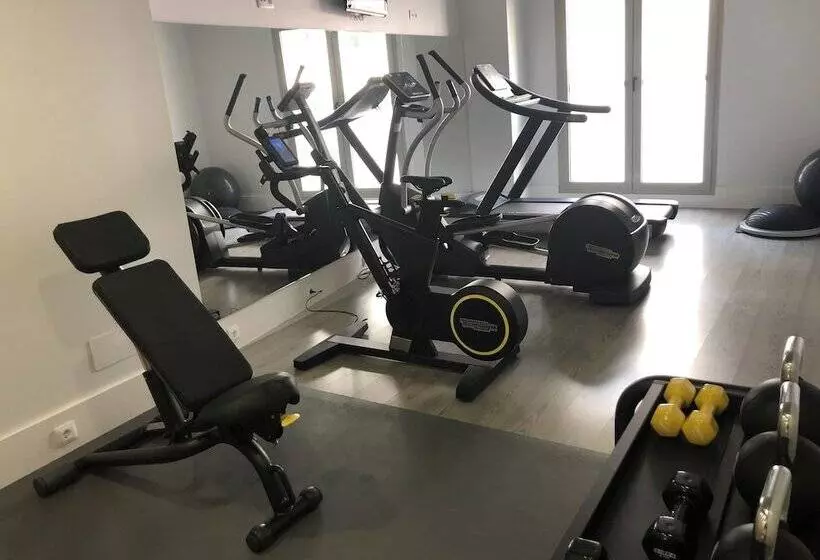 Fotos del hotel Suites Viena Plaza De España:  2