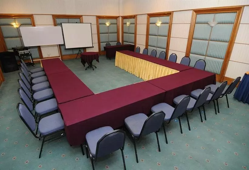 Fotos del hotel The Zon All Suites Residences On The Park:  6