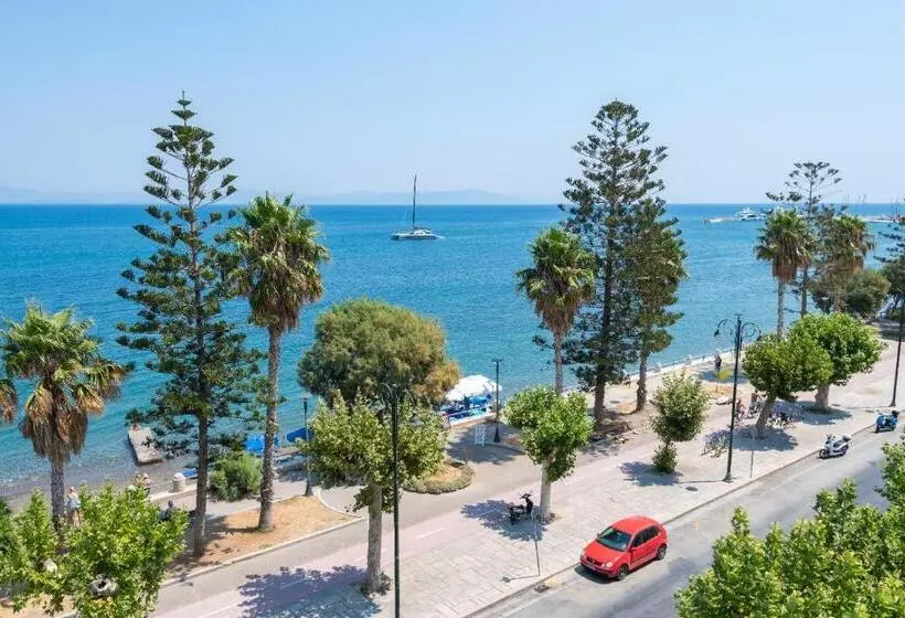 Fotos del hotel Triton Boutique:  11