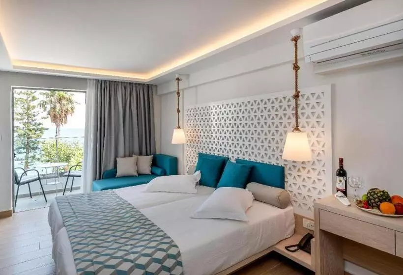 Fotos del hotel Triton Boutique:  2