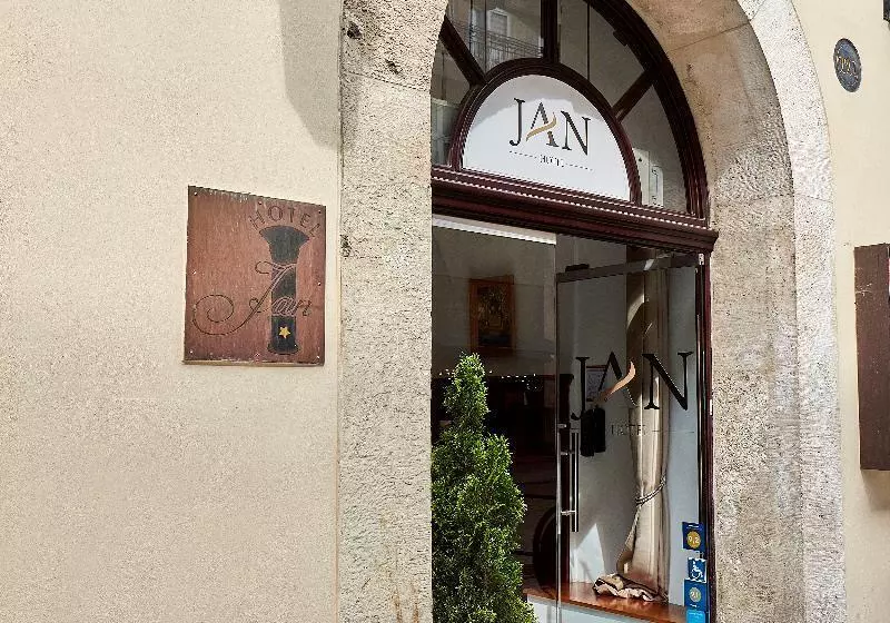 Fotos del hotel Jan:  42