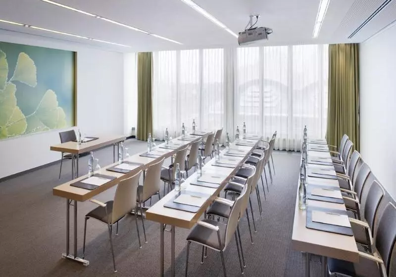 Fotos del hotel Mövenpick Hotel Frankfurt City:  19