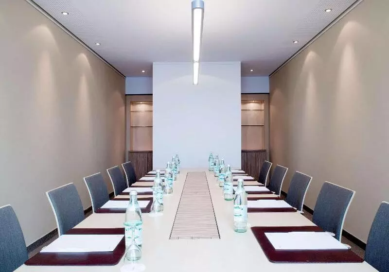 Fotos del hotel Mövenpick Hotel Frankfurt City:  12