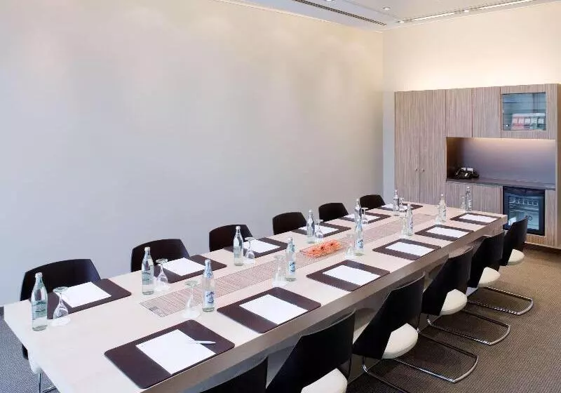 Fotos del hotel Mövenpick Hotel Frankfurt City:  15