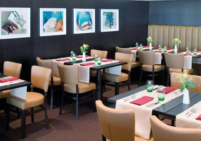 Fotos del hotel Mövenpick Hotel Frankfurt City:  11