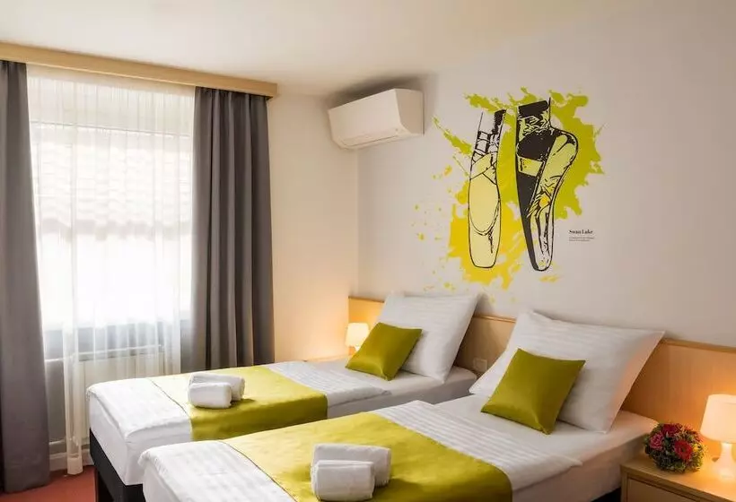 Fotos del hotel Orel:  18