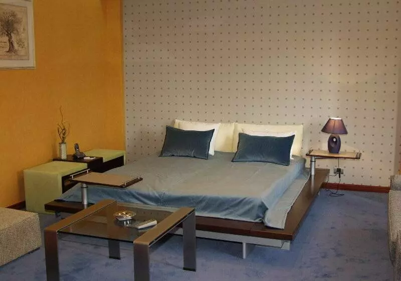 Fotos del hotel Meridian Hotel Baku:  2