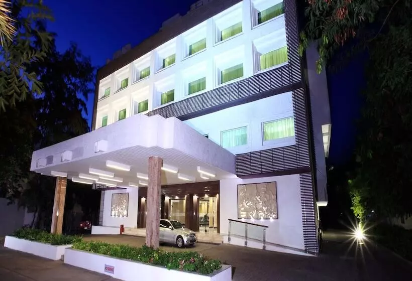 Fotos del hotel Abu Sarovar Portico,chennai:  14