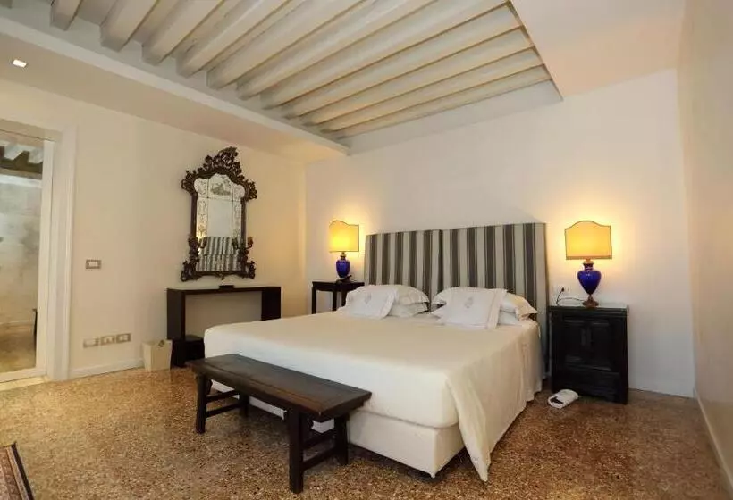 Ca  Nigra Lagoon Resort