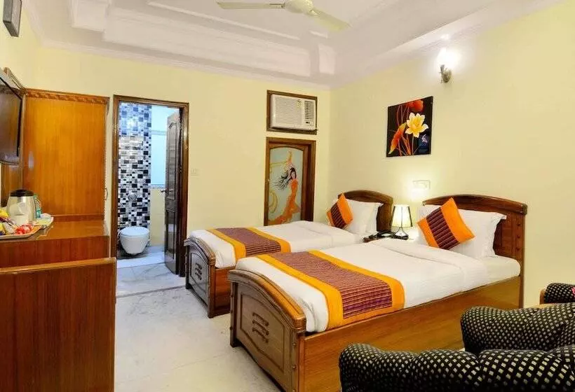 Fotos del hotel Pablas International:  6