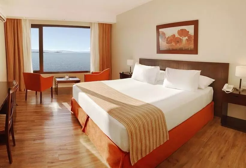 Xelena Hotel & Suites