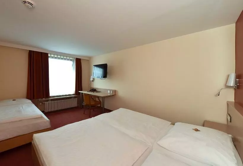 Fotos del hotel Adria München:  16