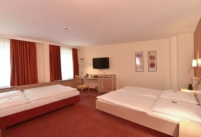 Fotos del hotel Adria München:  5