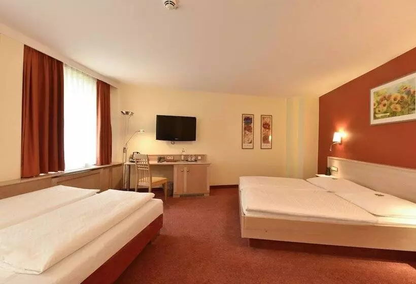 Fotos del hotel Adria München:  7