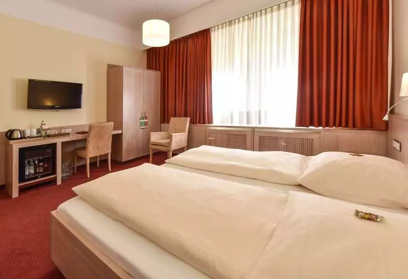 Fotos del hotel Adria München:  9